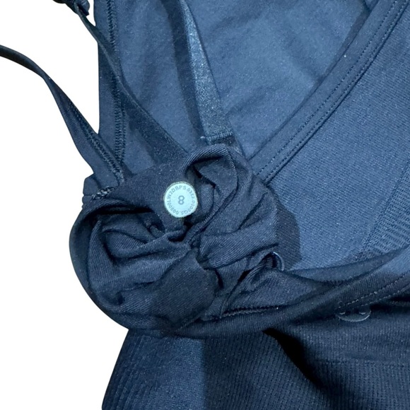 Lululemon Sz 8 Ebb to Street Bra *Light Support, C/D Cup Athletic Yoga Gym - Picture 7 of 7